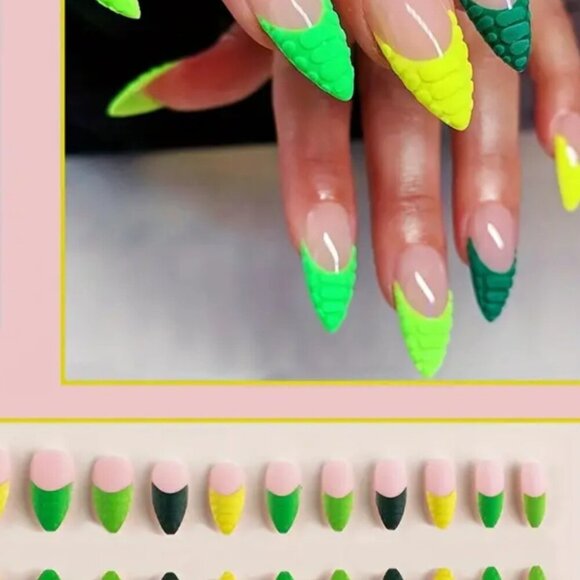 Press On Nails - Picture 3 of 5